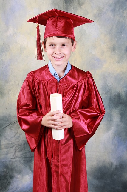 graduation-521545_640